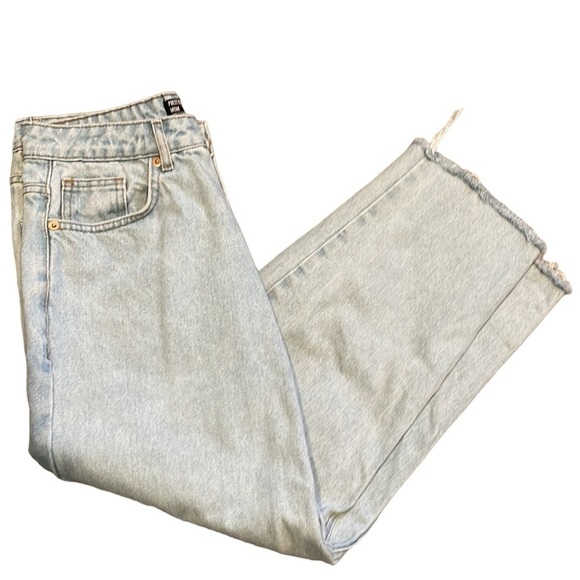 PrettylittleThing Denim MOM Jeans - Picture 1 of 7
